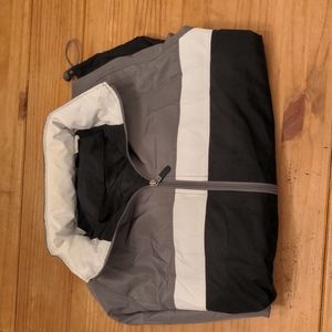 Men's TEK GEAR Black/Gray/ White Mesh Lined Windbreaker. Size Medium